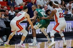 斯特鲁斯：我是罗斯的球迷 我也从巴特勒的身上学到很多