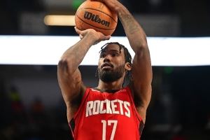 此前未提前续约！伊森开赛季两战场均3.5分5.5板2.5失误